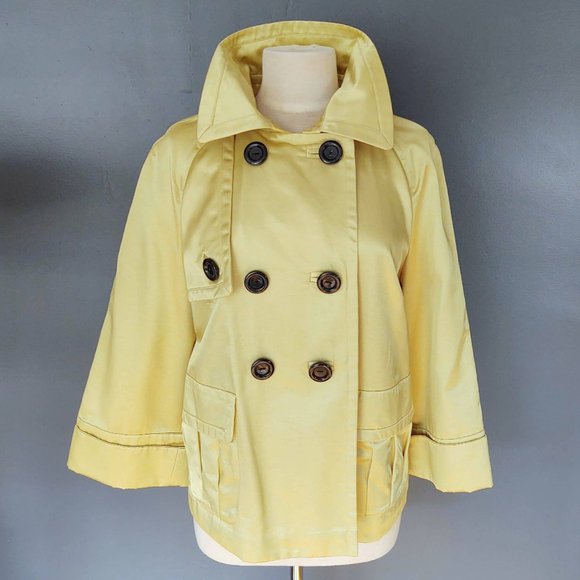 Short yellow trench coat - Picture 4 of 8
